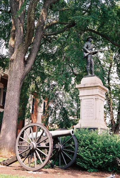 Confederate Common Soldier Monument, Court Sq, Charlottesville