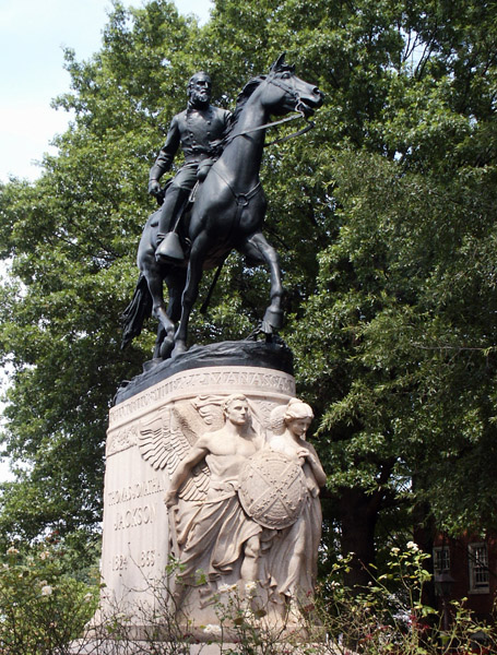 Jackson Park - Stonewall Jackson Monument