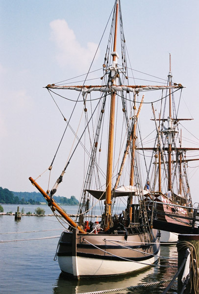 Jamestown Settlement - Discovery 66 ft, 20 tons