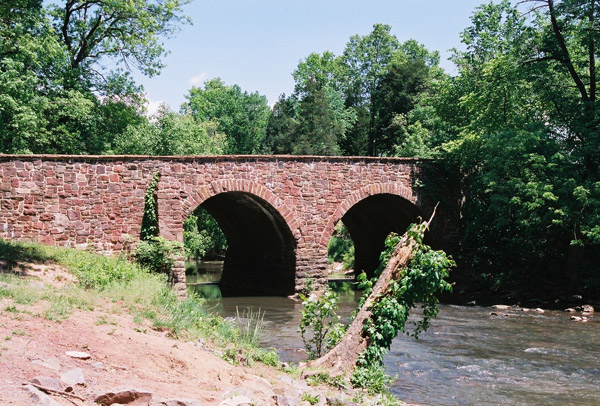 Stone Bridge over Bull Run creek, rebuilt in 1884 on the 1825 design - Manassas, Virginia