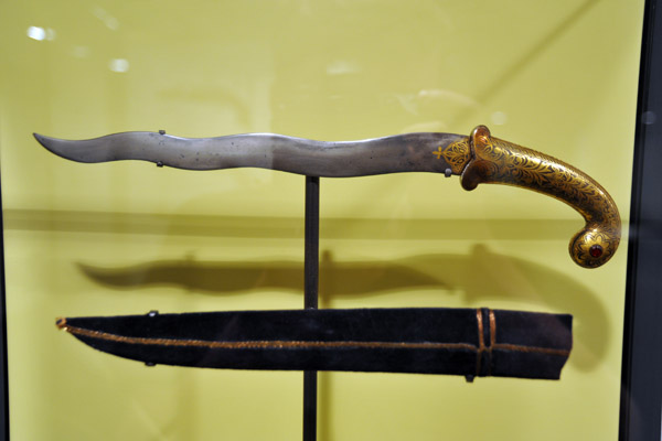 Gold damascened steel dagger, 19th C. India