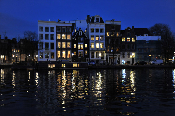 Staalkade  on the Amstel, Amsterdam at night
