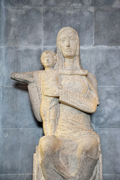 Sculpture - Madonna and Child - Rio de Janeiro