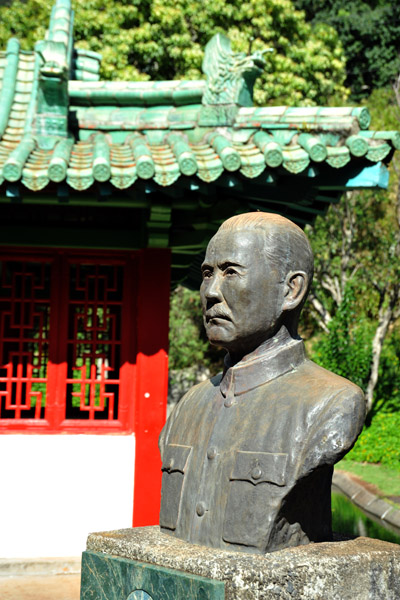 Sun Yat Sen statue, Maui