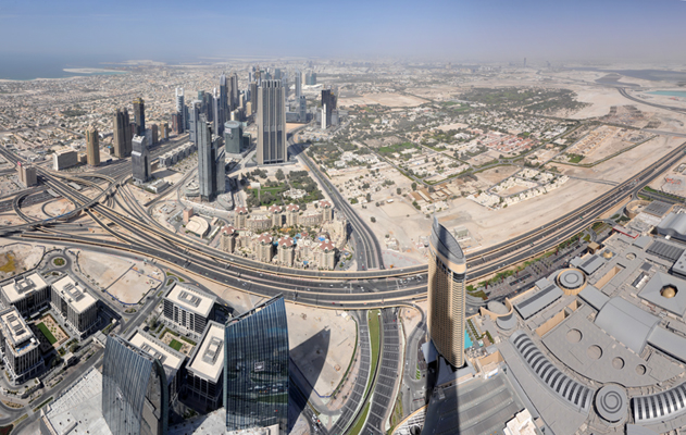 Panoramic view of the towers of Sheikh Zayed Road, DIFC and Zabeel from Burj Khalifa