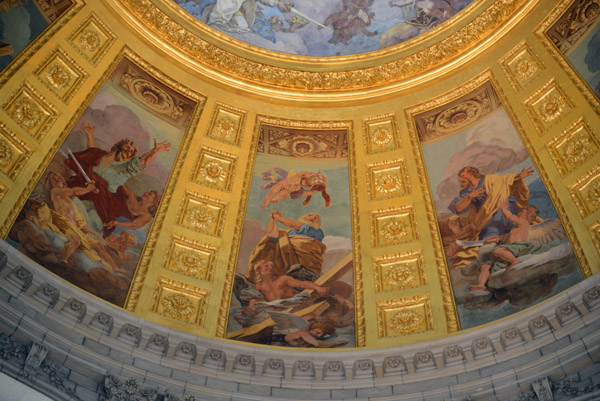 Allegories surrounding the Dome of the Invalides