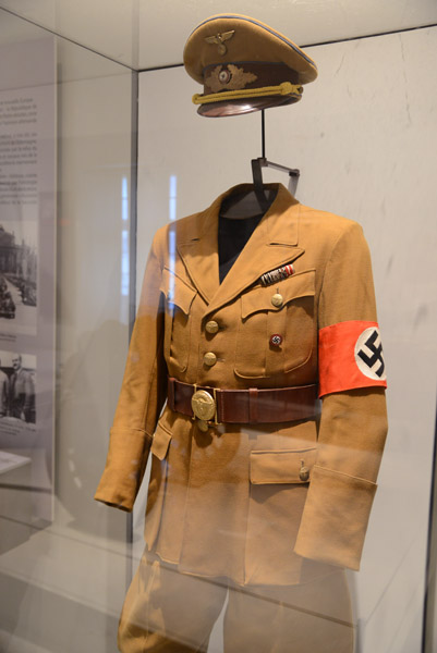 Uniform of a Political Officer of the Nazi Party, 1939