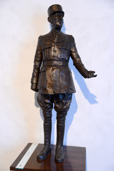 Bronze statuette of Gnral Charles de Gaulle