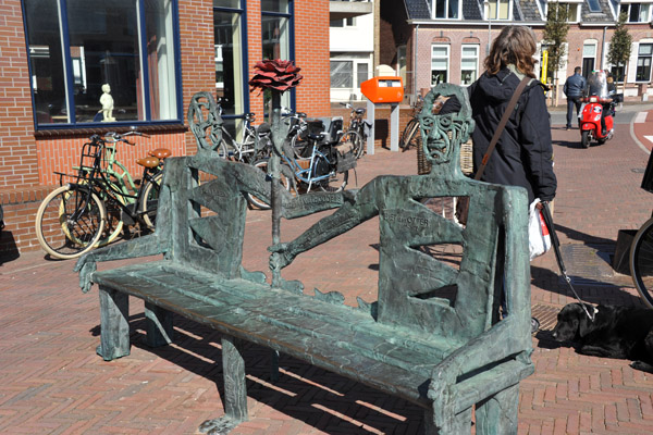 Bronze bench at the east end of Hoofdstraat, Noordwijk aan Zee