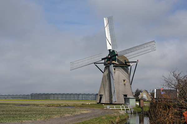 The mill drains the Hogeveense polder (485 ha)
