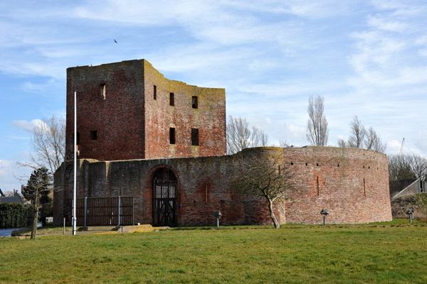 Rune van Teylingen, 13th C. Castle