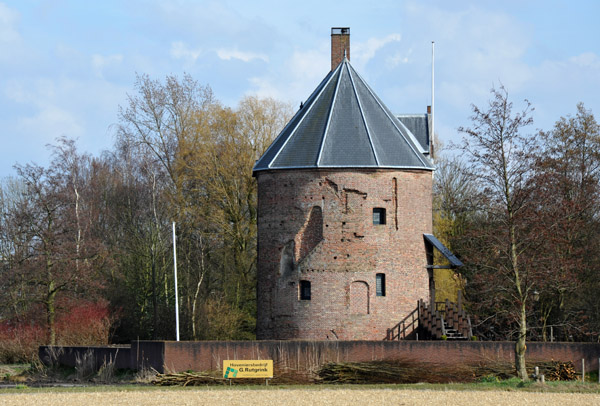 t Huys Dever - castle keep built around 1375, Lisse