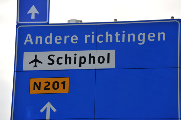 Heading back to the Schiphol Sheraton to return the bicycle