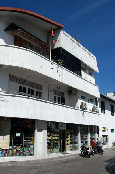 Most buildings in Male' are only 3 stories
