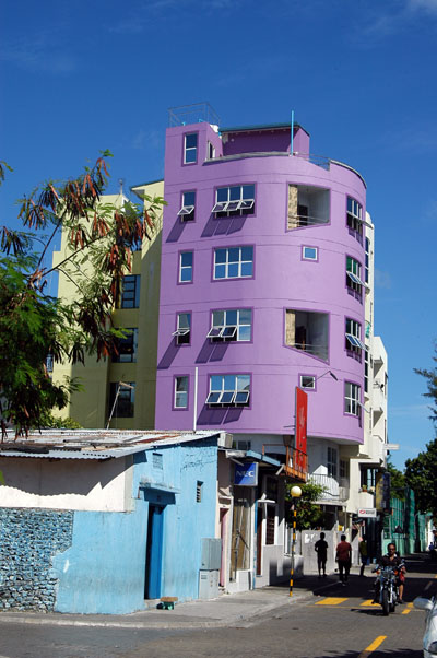 Purple house, Male'