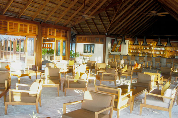 Uthuru Bar, Meeru Island Resort