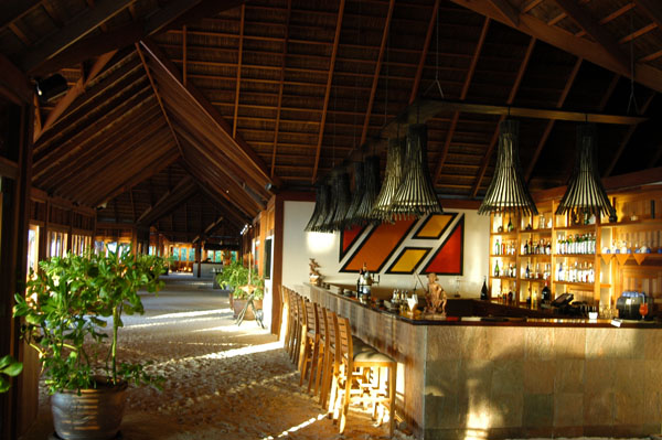 Uthuru Bar, Meeru Island Resort