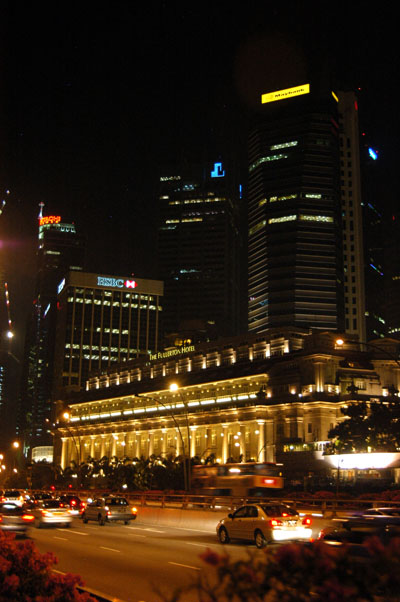 Fullerton Hotel and the Central Business District