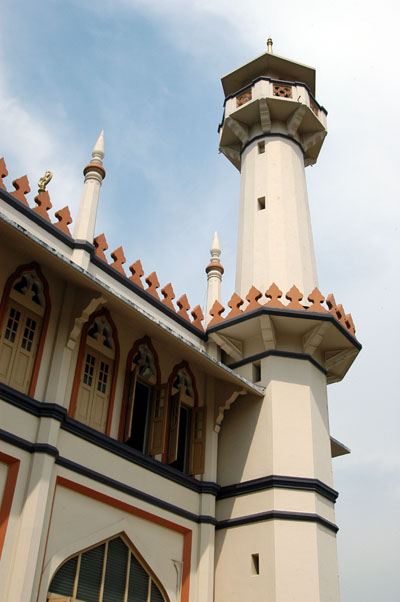 Sultan Mosque minaret