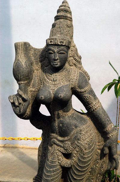 Indian statue, Tekka Mall, Little India