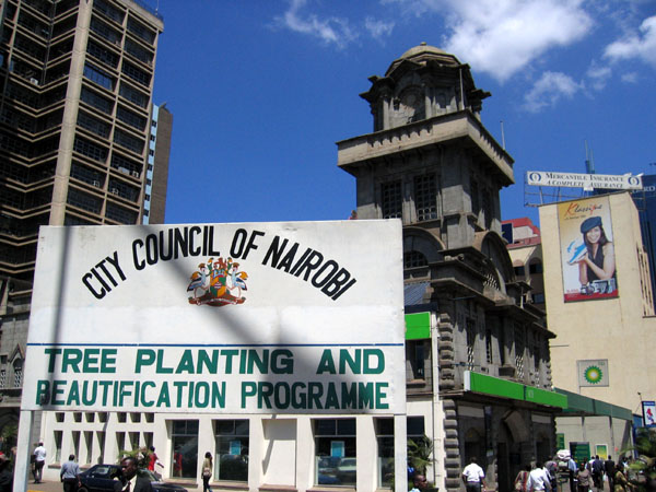 City Council of Nairobi Tree Planting and Beautification Programme, Kenyatta Ave