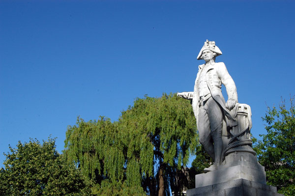 Statue of Capt. James Cook, Victoria Square, Christchurch
