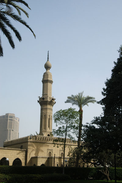 Mosque on the Gezira side of the 6th of October Bridge