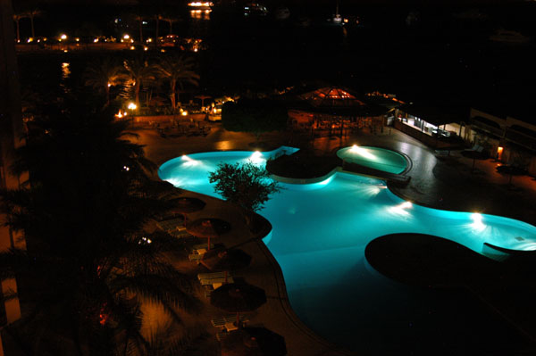 Pool of the Hurghada Marriott at night