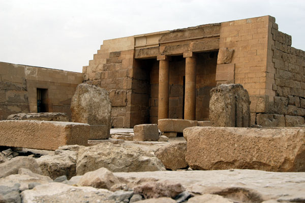 Tombs of officials near the NW of Khufu