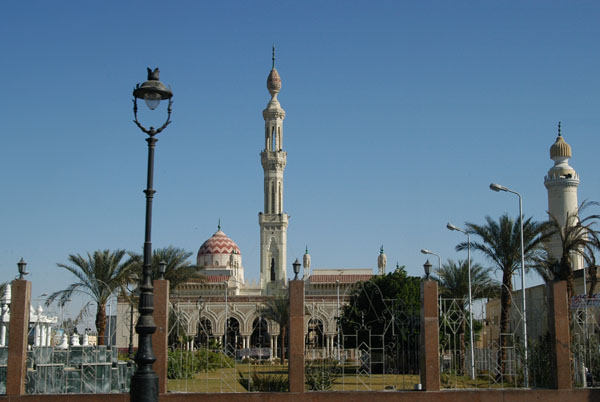 Beautiful mosque in the Nile Valley south of Qina
