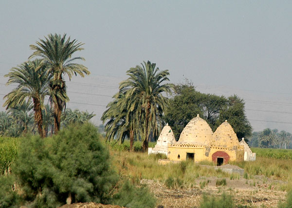 Small mosque? Nile Valley
