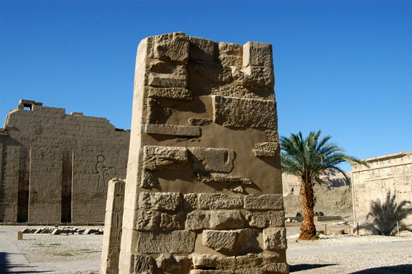 Forecourt, between the Syrian Gate and First Pylon, Medinat Habu