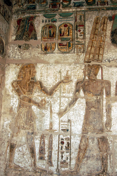 Ramses III offering to Amun