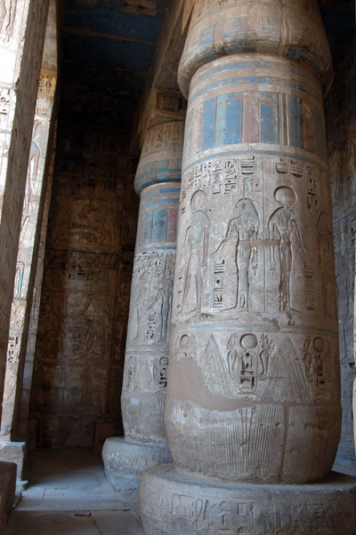 Papyrus Column, Second Court