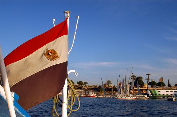 Egyptian flag on the bow of the New Titanic