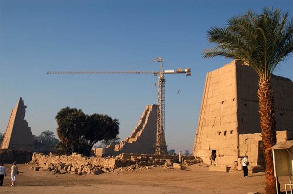 The Eighth Pylon and the ruins south of the main temple