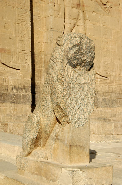 Lion in front of the First Pylon