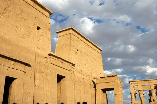 First Pylon. To the right is the Gateway of Ptolemy II and farther right the Kiosk of Trajan
