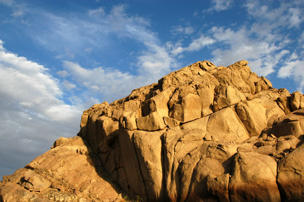 Aswan granite late afternoon