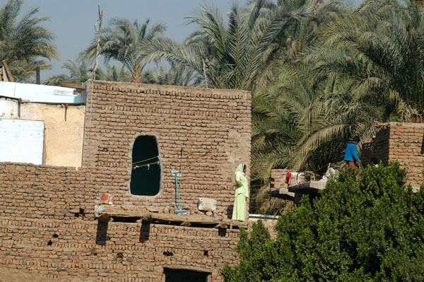 Mudbrick house along the Nile