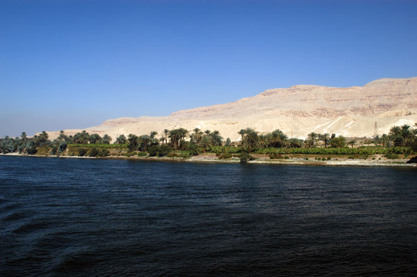 East Bank between Luxor and Isna