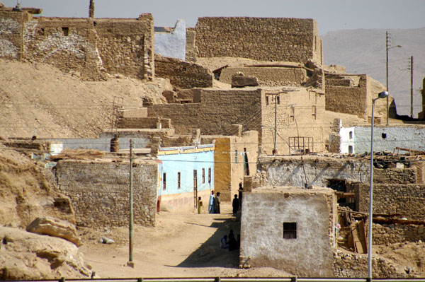 Primitive village on the east bank between Isna and Edfu