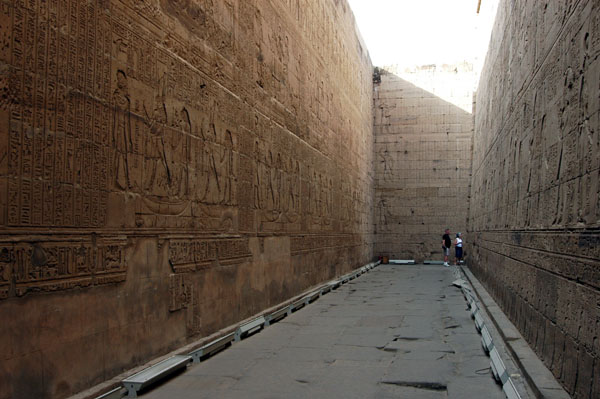 The Passage of Victory around the outside of the temple depicts the battle between Horus and Seth