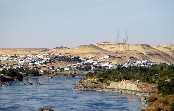 Back at the old Aswan Dam
