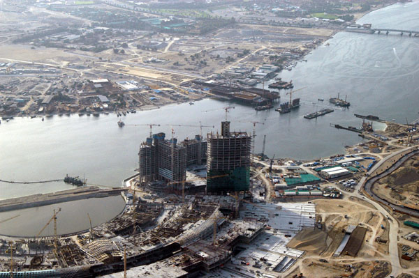 Dubai Festival City and the new Creek bridge