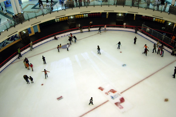 Doha City Centre ice rink from the 3rd level
