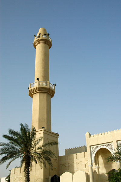 Mosque, Jasim bin Mohammed Street at Al Qalaa St.