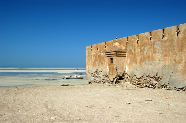 Mosque on the Gulf, Al Ruweis