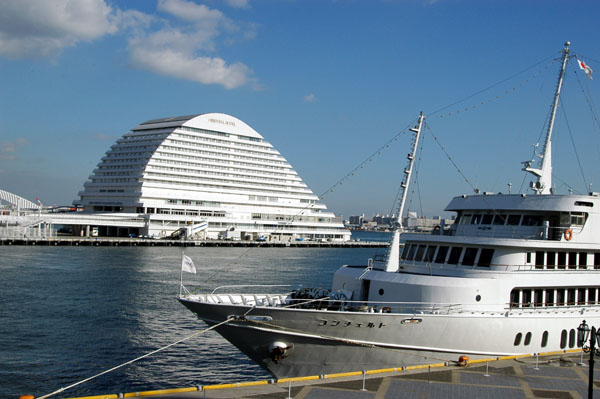 Oriental Hotel and a small cruise ship, Kobe