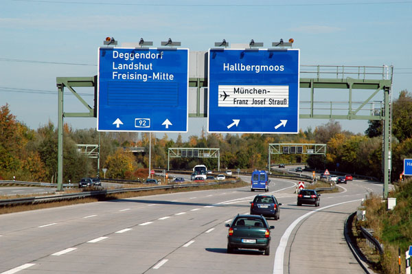 On the Autobahn to Munich´s Franz-Josef-Strauß International Airport